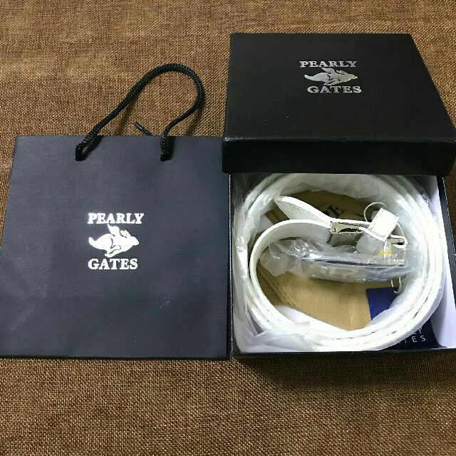 PEARLY GATES(パーリーゲイツ)のPEARLY GATES ベルト　ゴルフ  調整可能 レディースのファッション小物(ベルト)の商品写真