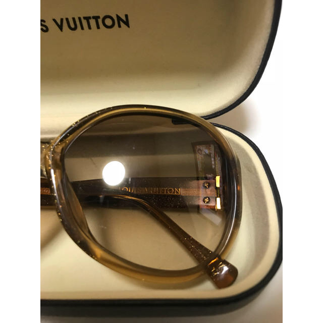 LOUIS VUITTON(ルイヴィトン)のルイヴィトン サングラス レディースのファッション小物(サングラス/メガネ)の商品写真