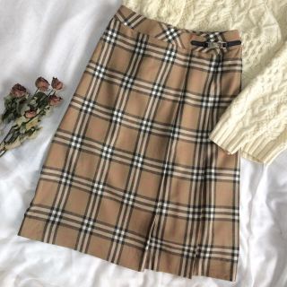 バーバリー(BURBERRY)のburberry used skirt(ひざ丈スカート)