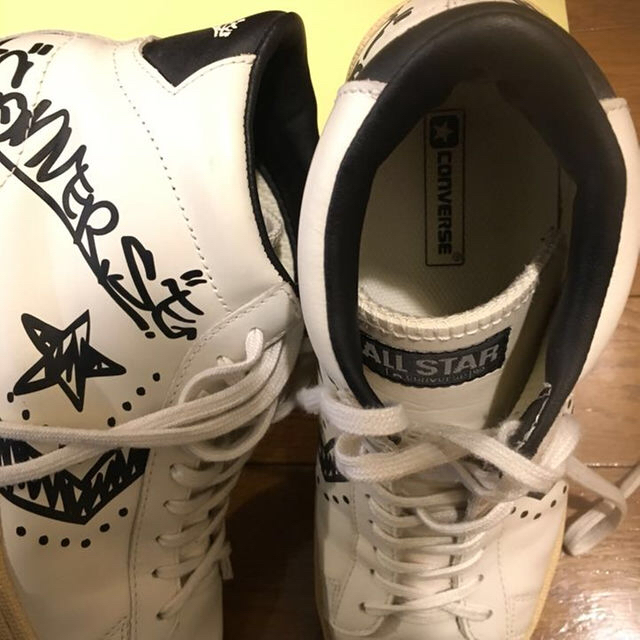 CONVERSE ALL STAR 落書き風スニーカー
