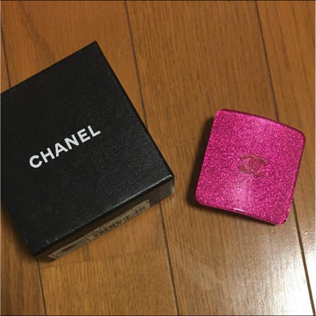 CHANEL(シャネル)の値下げ♡CHANEL♡バレッタ レディースのヘアアクセサリー(バレッタ/ヘアクリップ)の商品写真