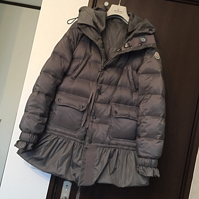 MONCLER - まるひ様 モンクレール sacaiコラボ セリナSERINA リバーシブルの通販 by むう's shop ｜モンクレール