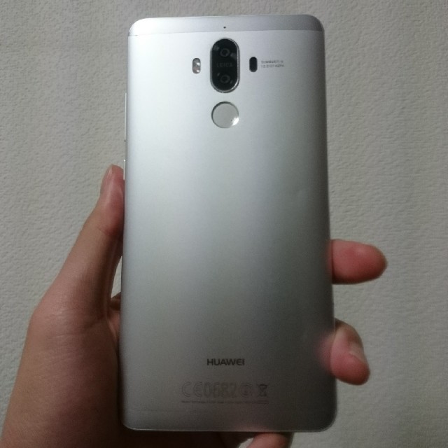 Huawei Mate9 SIMフリー 64GB 頭部ヒビあり Huawei Mate9 SIMフリー 64GB 頭部ヒビあり