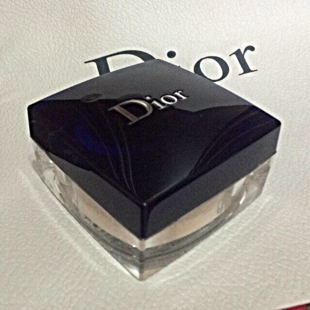 Christian Dior(クリスチャンディオール)のDior  スキンルースパウダー コスメ/美容のベースメイク/化粧品(その他)の商品写真