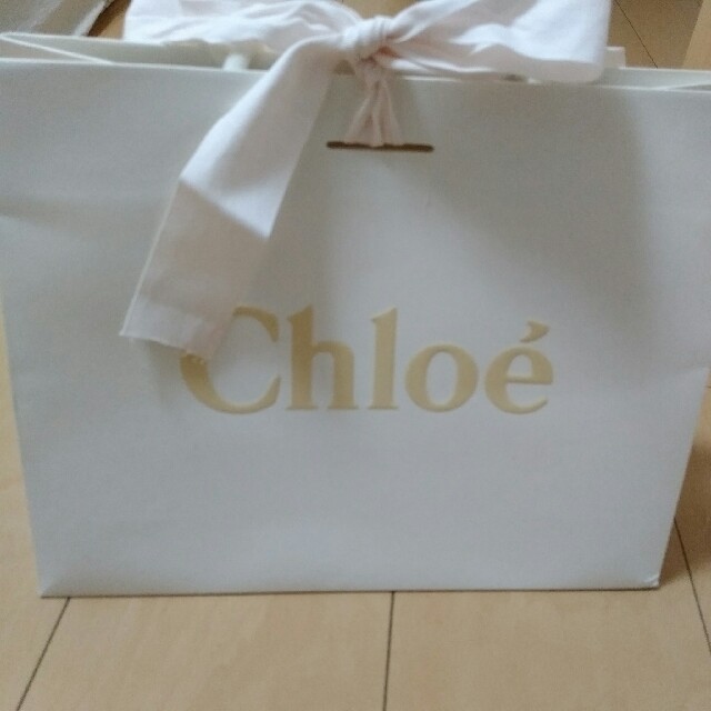 Chloe(クロエ)のChloe　紙袋　ショップ袋 レディースのバッグ(ショップ袋)の商品写真