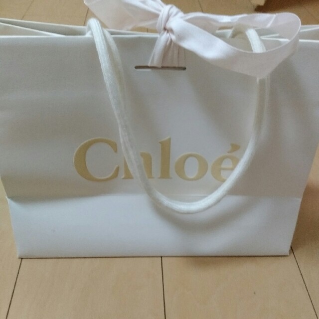 Chloe(クロエ)のChloe　紙袋　ショップ袋 レディースのバッグ(ショップ袋)の商品写真