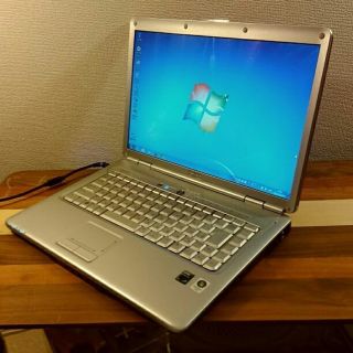 デル(DELL)のちゃんと使えるピンクのノートパソコン DELL Inspiron 1526(ノートPC)