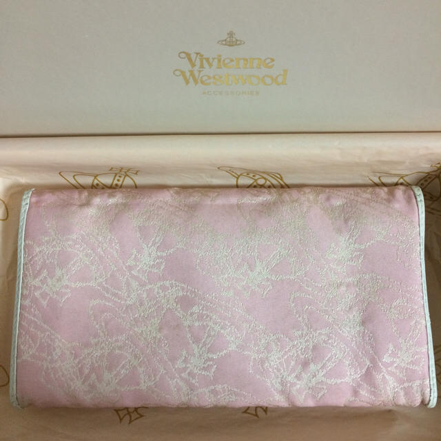 Vivienne Westwood(ヴィヴィアンウエストウッド)のヴィヴィアン ピンク 長財布 可愛い 箱 セット オーブ 美品  レディースのファッション小物(財布)の商品写真