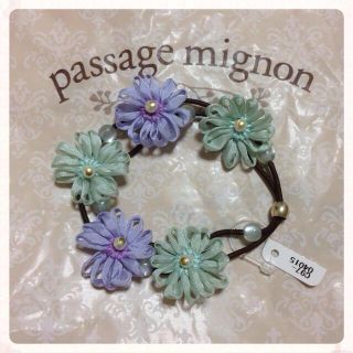 パサージュミニョン(passage mignon)の【新品タグ付】flowerヘアゴムブレス(ヘアゴム/シュシュ)