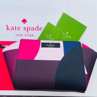 ケイトスペードニューヨーク(kate spade new york)の年末換金セール！Kate spadeケイトスペード♠️大人気の秋新作コスメポーチ(ポーチ)