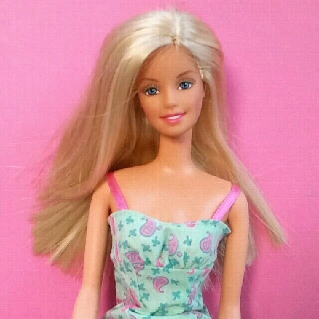 Barbie(バービー)の美品💕Barbie (開封低価格)✨【バービー人形】 キッズ/ベビー/マタニティのおもちゃ(ぬいぐるみ/人形)の商品写真