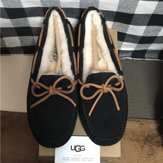 アグ(UGG)のめぽ様12/18お取置き【新品】UGG ダコタ モカシン（ブラック:約24㎝）(スリッポン/モカシン)