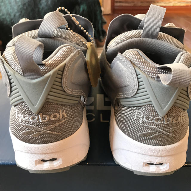 Reebok(リーボック)のreebox リーボック ポンプフューリー メンズの靴/シューズ(スニーカー)の商品写真