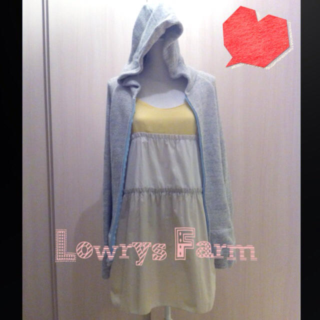 LOWRYS FARM(ローリーズファーム)の美品＊LOWRYS FARMワンピース レディースのワンピース(ひざ丈ワンピース)の商品写真