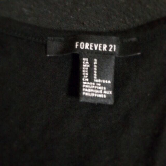 FOREVER 21(フォーエバートゥエンティーワン)のFOREVER21♡タンクトップ レディースのトップス(Tシャツ(半袖/袖なし))の商品写真