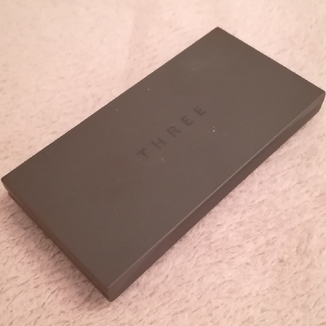 THREE THREE チーキーシークブラッシュ04 GIFT FROM TIME の通販 by ぽんぽん太郎 THREE チーキーシークブラッシュ04 GIFT FROM TIME