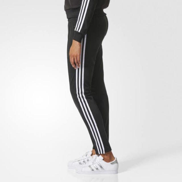 adidas(アディダス)のアディダス オリジナルス トラックパンツ レディースのパンツ(その他)の商品写真