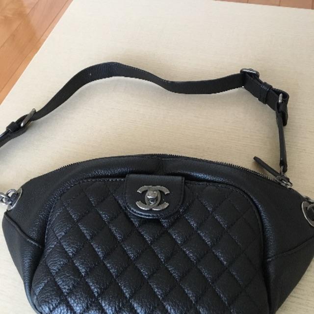 CHANEL - CHANELボディバック
