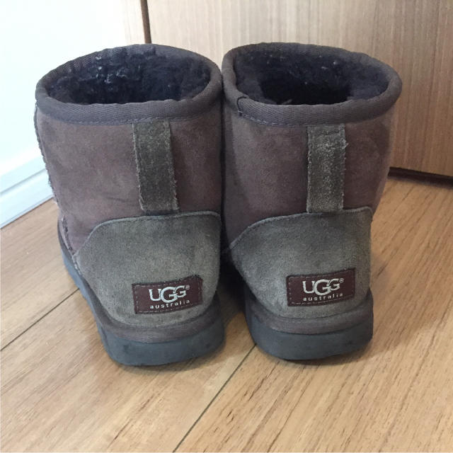 UGG(アグ)のUGG ムートンブーツ 訳あり レディースの靴/シューズ(ブーツ)の商品写真