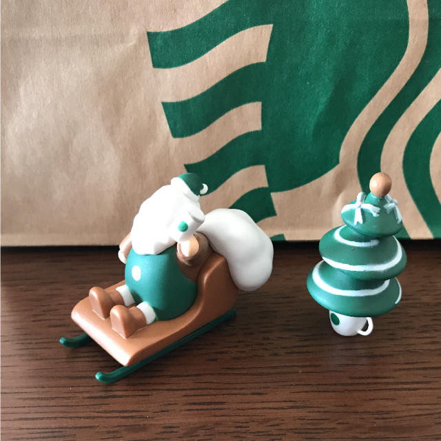 Starbucks Coffee(スターバックスコーヒー)のスターバックス コーヒーサンタ ツリー エンタメ/ホビーのコレクション(ノベルティグッズ)の商品写真