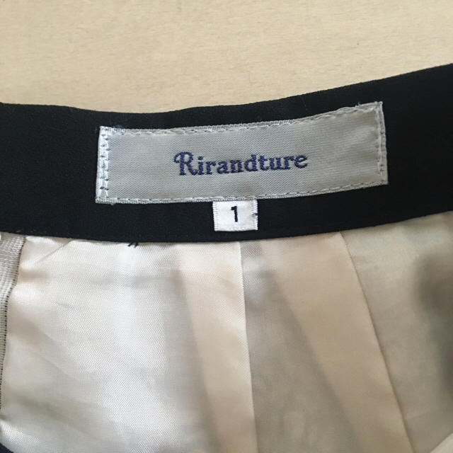 Rirandture(リランドチュール)のリランドチュール フロッキースカート 1 花柄 フラワー モノトーン レディースのスカート(ミニスカート)の商品写真
