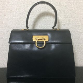 サルヴァトーレフェラガモ(Salvatore Ferragamo)のサルヴァトーレ フェラガモ ガンチーニ ハンドバッグ ブラック O212181(ハンドバッグ)