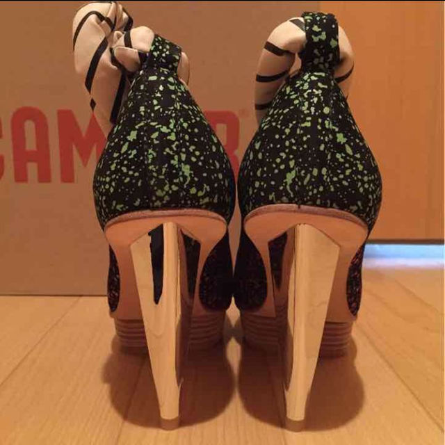 CAMPER(カンペール)のCAMPER パンプス together wiiihelm(新品・送料込み) レディースの靴/シューズ(ハイヒール/パンプス)の商品写真