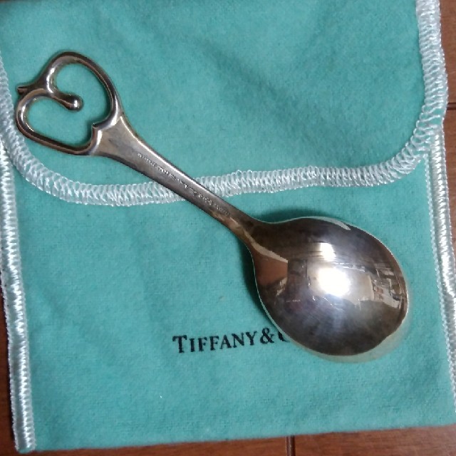 Tiffany & Co.(ティファニー)のティファニー　スプーン　🍎りんご🍏 キッズ/ベビー/マタニティの授乳/お食事用品(スプーン/フォーク)の商品写真