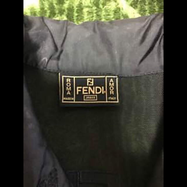 FENDI(フェンディ)のフェンディ jeans ブルゾン イタリアサイズ42      正規品 レディースのジャケット/アウター(ブルゾン)の商品写真