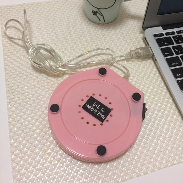リラックマ USBマグカップウォーマー カップ保温器 エンタメ/ホビーのおもちゃ/ぬいぐるみ(キャラクターグッズ)の商品写真