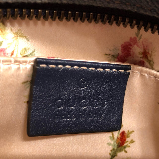 Gucci(グッチ)のgucci  日本限定ミニショルダーバック レディースのバッグ(ショルダーバッグ)の商品写真