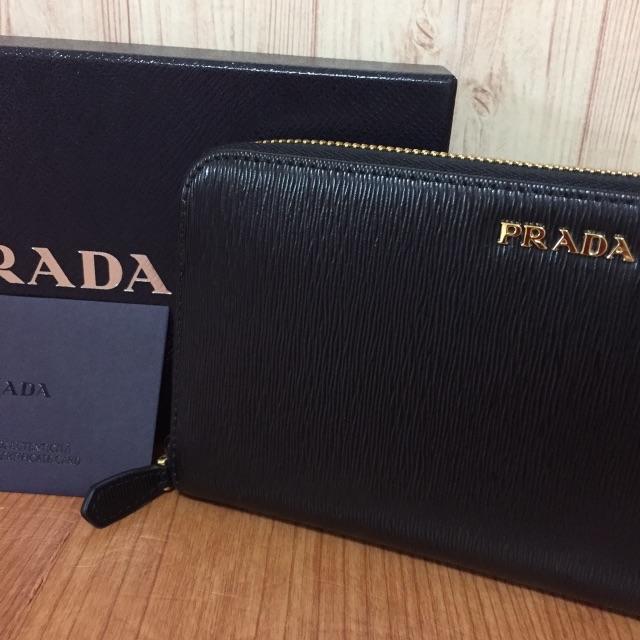 定番の長財布✨PRADA　サフィアーノ ジップアラウンド長財布　ネイビー