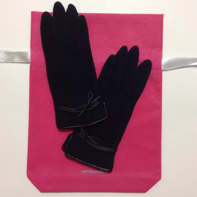 手袋   黒 ファー レディースのファッション小物(手袋)の商品写真