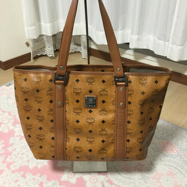 MCM(エムシーエム)のMCM ショルダーバッグ レディースのバッグ(ショルダーバッグ)の商品写真