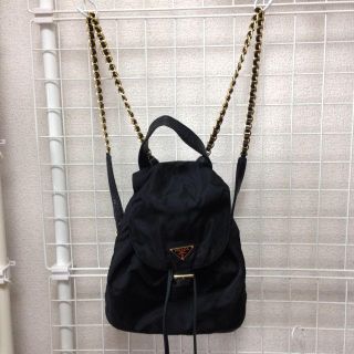 プラダ(PRADA)のPRADA ゴールドチェーン リュック(リュック/バックパック)