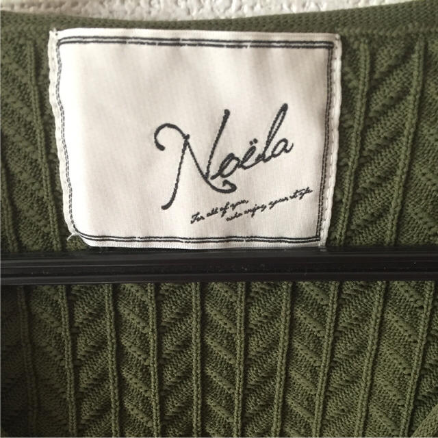Noela(ノエラ)のカーキ半袖トップス Noela レディースのトップス(カットソー(半袖/袖なし))の商品写真