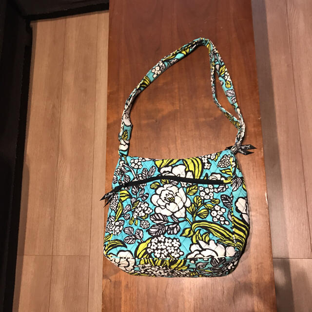 Vera Bradley(ヴェラブラッドリー)の美品☆ヴェラブラッドリーショルダーバッグ レディースのバッグ(ショルダーバッグ)の商品写真