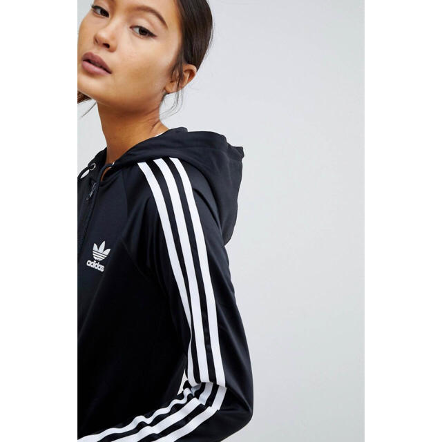 adidas(アディダス)の【 Lサイズ】 新品タグ付き adidas  フーディージャージ ロゴ ブラック レディースのトップス(パーカー)の商品写真