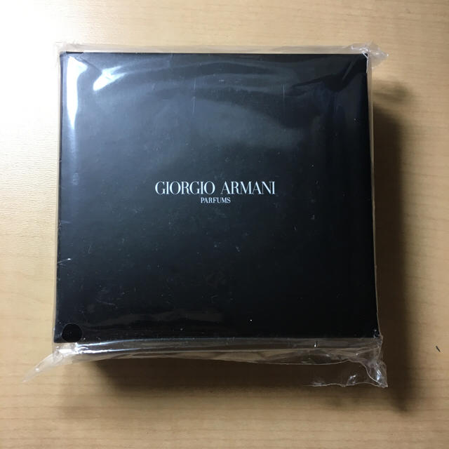 Giorgio Armani(ジョルジオアルマーニ)のGIORGIO ARMANI ミラー 鏡 インテリア/住まい/日用品の収納家具(ドレッサー/鏡台)の商品写真