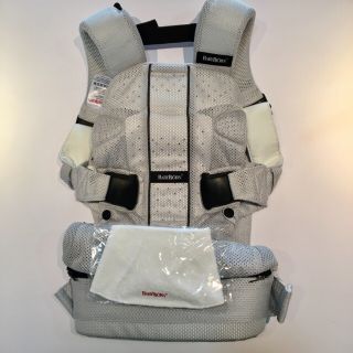 ベビービョルン(BABYBJORN)の年末削除します【美品☆ベビービョル ONE＋Air】よだれカバー付き♪ (抱っこひも/おんぶひも)