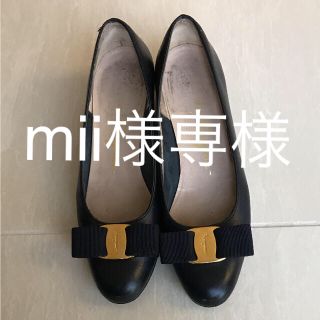 サルヴァトーレフェラガモ(Salvatore Ferragamo)のフェラガモ バラ パンプス 4サイズ(ハイヒール/パンプス)