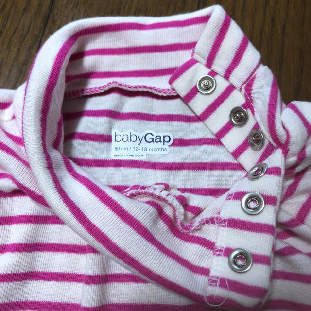 babyGAP(ベビーギャップ)のGAP 80 ピンク ロンパース キッズ/ベビー/マタニティのベビー服(~85cm)(ロンパース)の商品写真