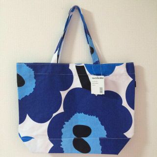 マリメッコ(marimekko)のマリメッコ ウニッコ柄 バッグ ブルー(ショルダーバッグ)