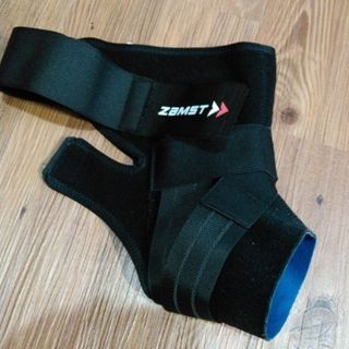 ザムスト(ZAMST)の送料込み■ZAMSTザムスト■A1足首用サポーター■右LL(その他)