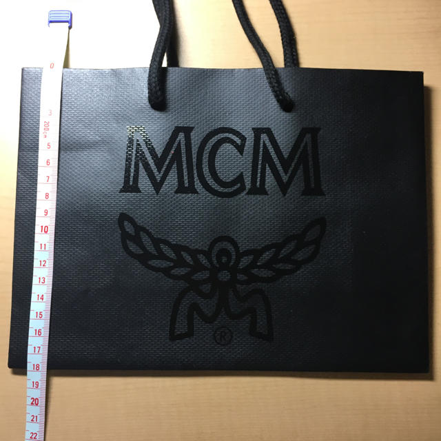 MCM(エムシーエム)のMCM 紙袋 レディースのバッグ(ショップ袋)の商品写真