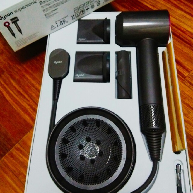 【サイズ交換OK】 Dyson - ダイソンドライヤー【新品同様】 ドライヤー 【サイズ交換OK】 Dyson - ダイソンドライヤー【新品同様】 ドライヤー
