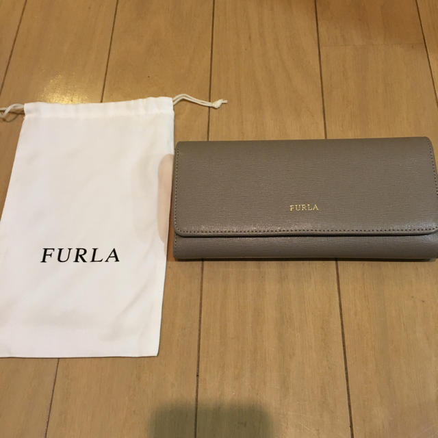 Furla(フルラ)のみやさん様専用 フルラ サフィアノレザー 長財布 レディースのファッション小物(財布)の商品写真