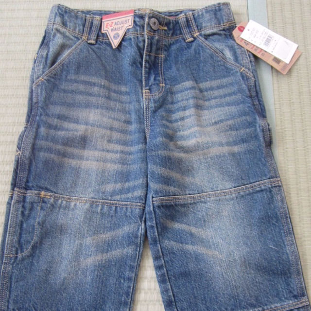 OshKosh(オシュコシュ)の新品★OSHKOSH★オシュコシュ★デニムパンツ★100cm キッズ/ベビー/マタニティのキッズ服男の子用(90cm~)(パンツ/スパッツ)の商品写真