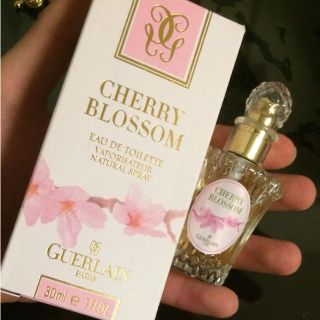 GUERLAIN - 貴重 廃盤 ゲラン 香水 チェリーブロッサムの通販 by ...