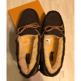 アグ(UGG)の✨新品未使用✨ UGG モカシン ダコダ(スリッポン/モカシン)